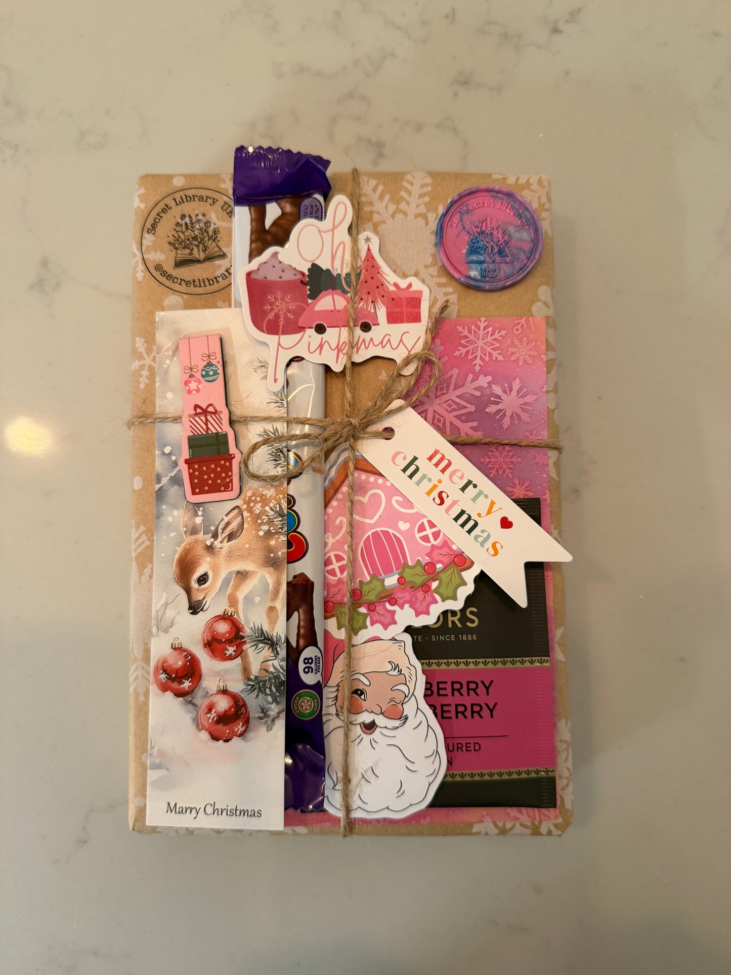 Festive Blind Date With a Book - Choice of 4 Themes