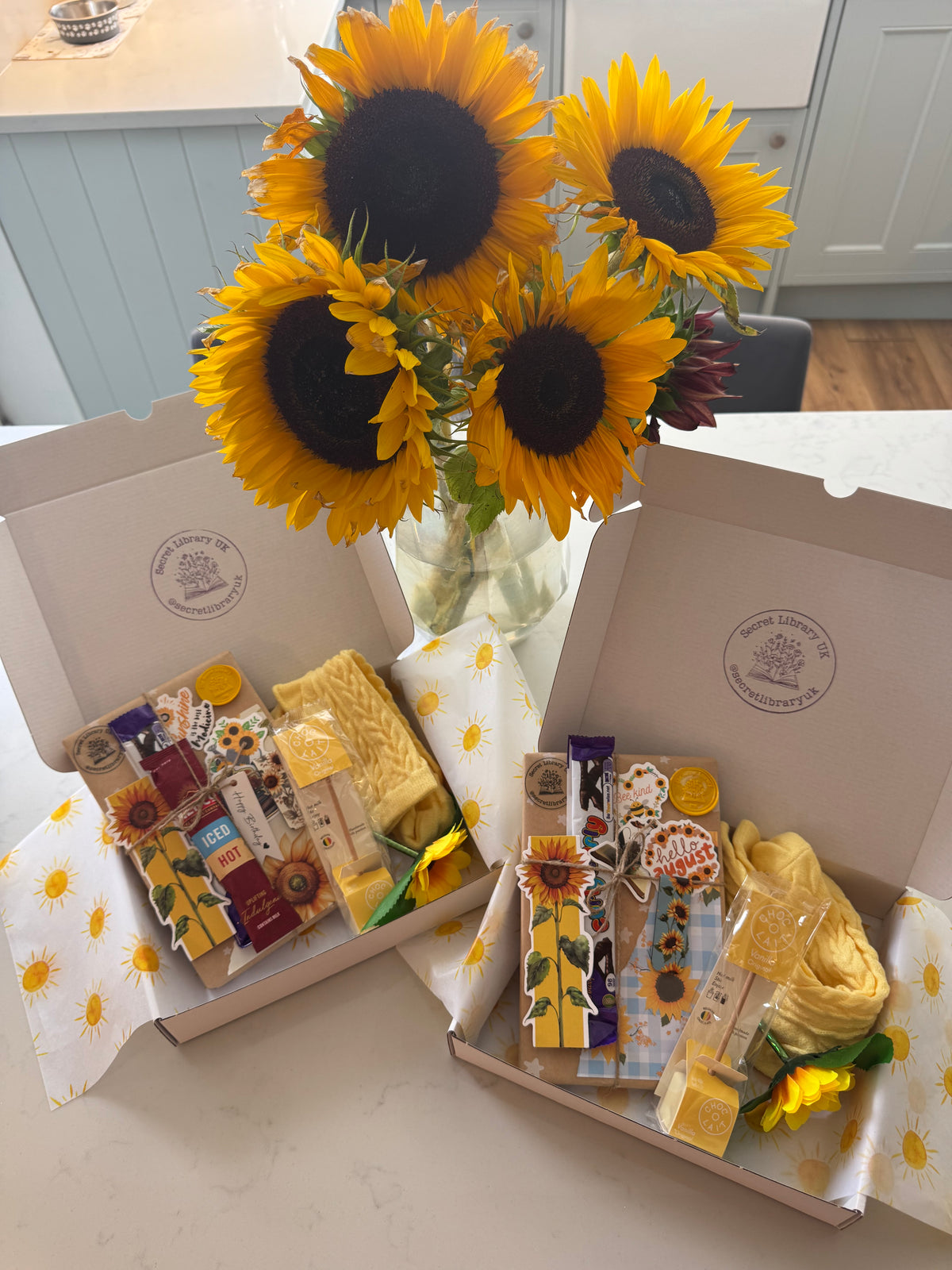 SUNFLOWERS Bookish Gift Box