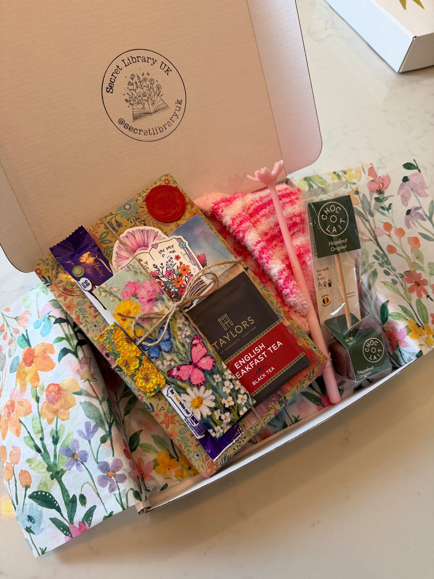 Summer Floral Bookish Box 🌺